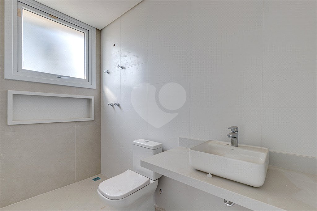 Casa à venda com 4 suítes no condomínio Vila Arese, São Paulo - SP