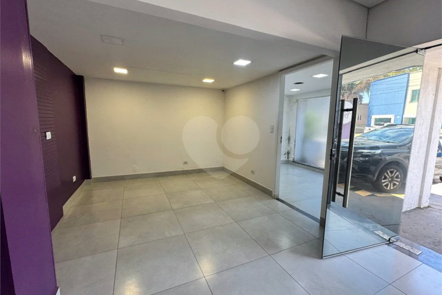 Imóvel Comercial para Venda e Locação no bairro Alto.