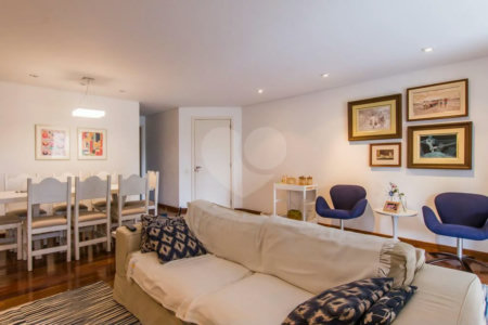 APARTAMENTO COM 118 m², TRÊS SUITES E VARANDA GOURMET - Campo Belo