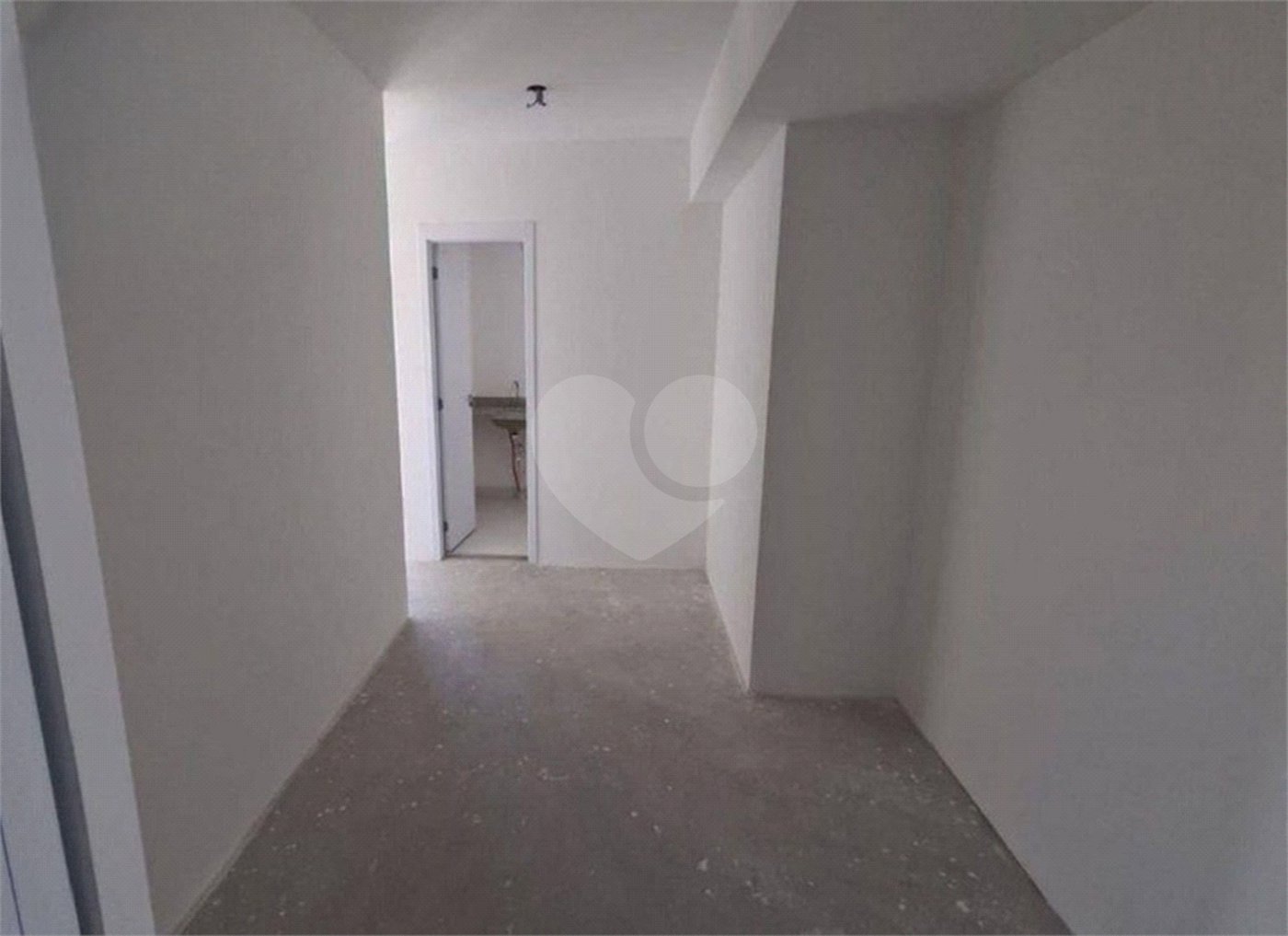 Apto com 159m² área útil com 3 suítes 2 vagas varanda gourmet e lazer completo.