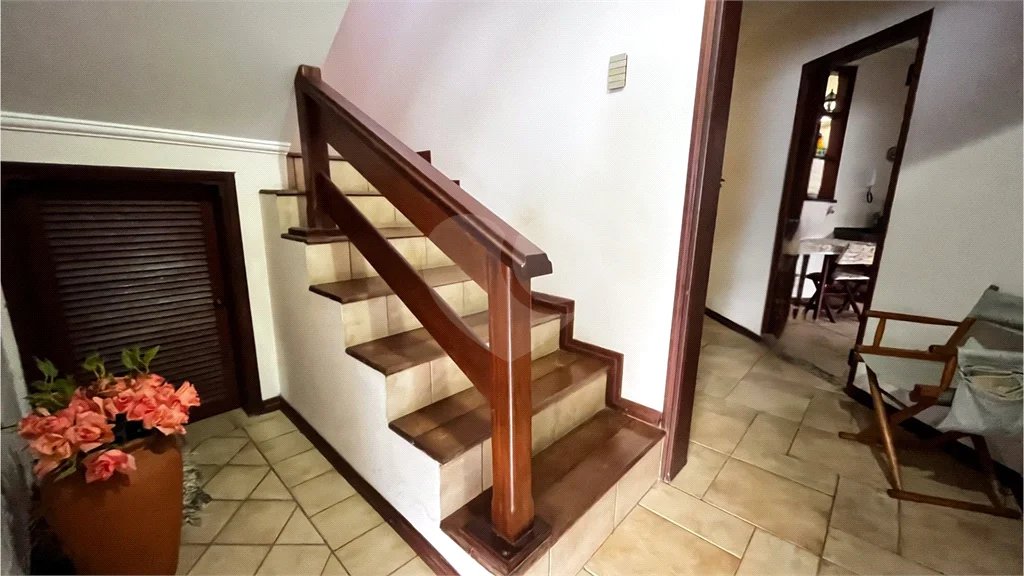 Casa à venda com 3 quartos, sendo 1 suíte, em Jardim Dos Estados, Poços de Caldas - MG