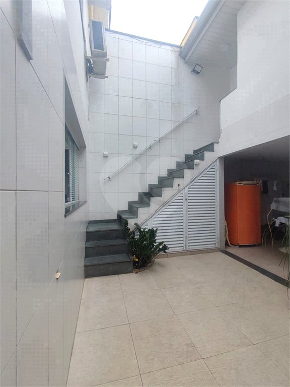 Excelente imóvel para locação comercial com 220m² e vaga no Anália Franco !!