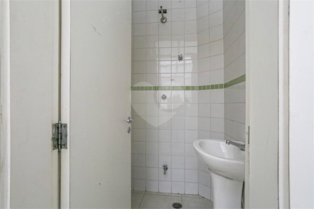 Apartamento na Bela Vista com 228m² 3 dormitorios Aceita e estuda Permuta.