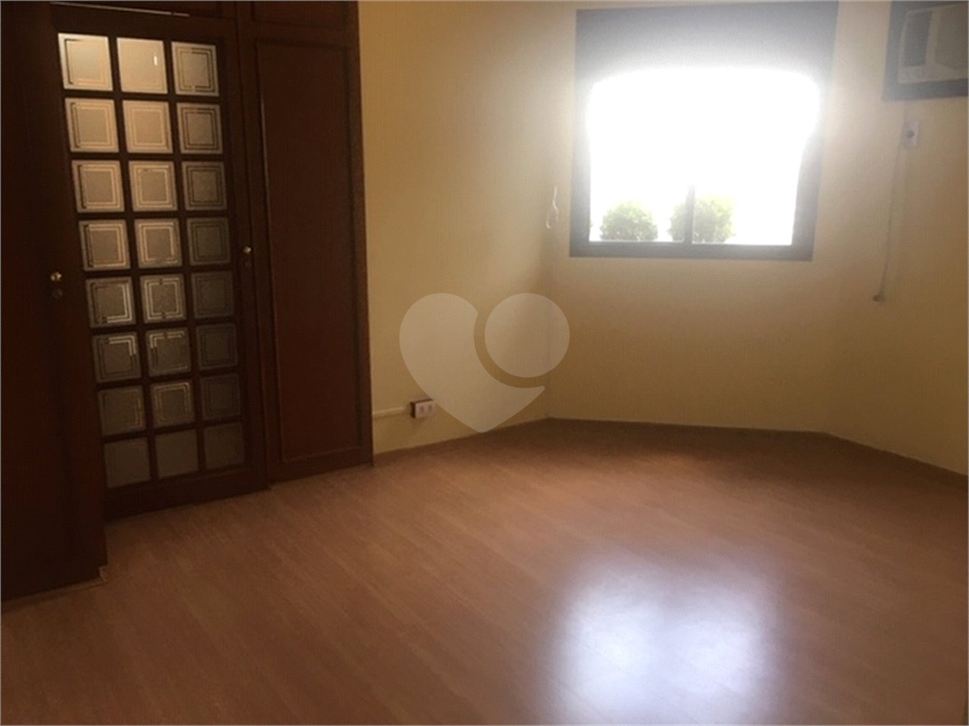 Apartamento para alugar com 3 quartos, sendo 1 suíte, em Brooklin, São Paulo, SP