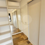 Apartamento de 2 quartos mobiliado à venda no Paraíso