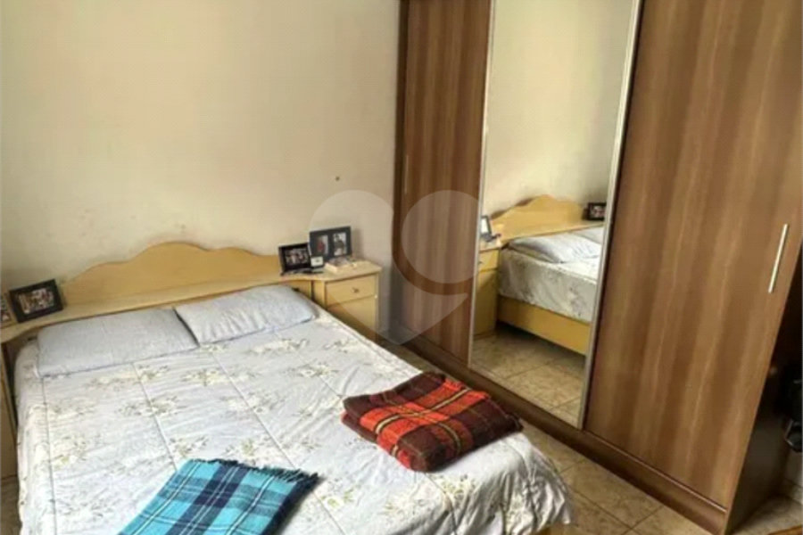 Sobrado à venda com 4 quartos, sendo 2 suítes,  em Jardim Líbano, São Paulo, SP