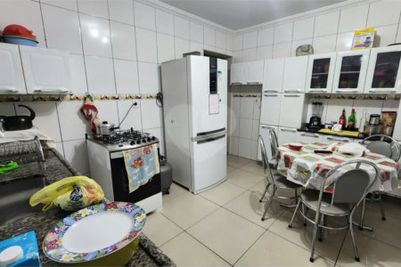 Casa Comercial à Venda em Avenida Movimentada – Osasco/SP