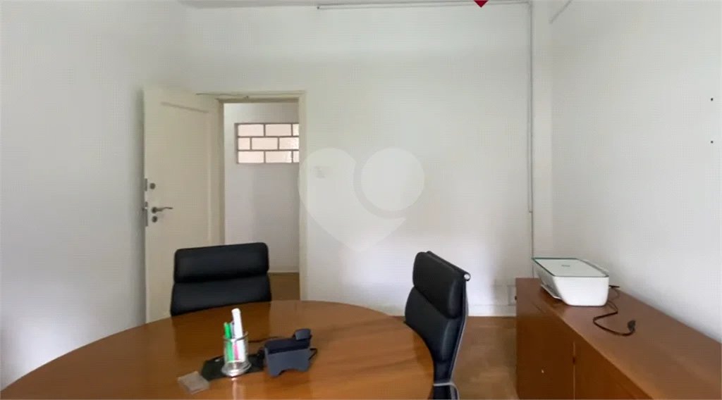 Apartamento 2 dormitorios, sala, cozinha sem vaga ,no bairro Republica