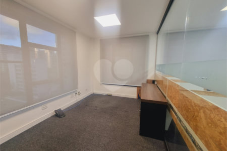 Sala comercial mobiliada para locação na Vila Olímpia