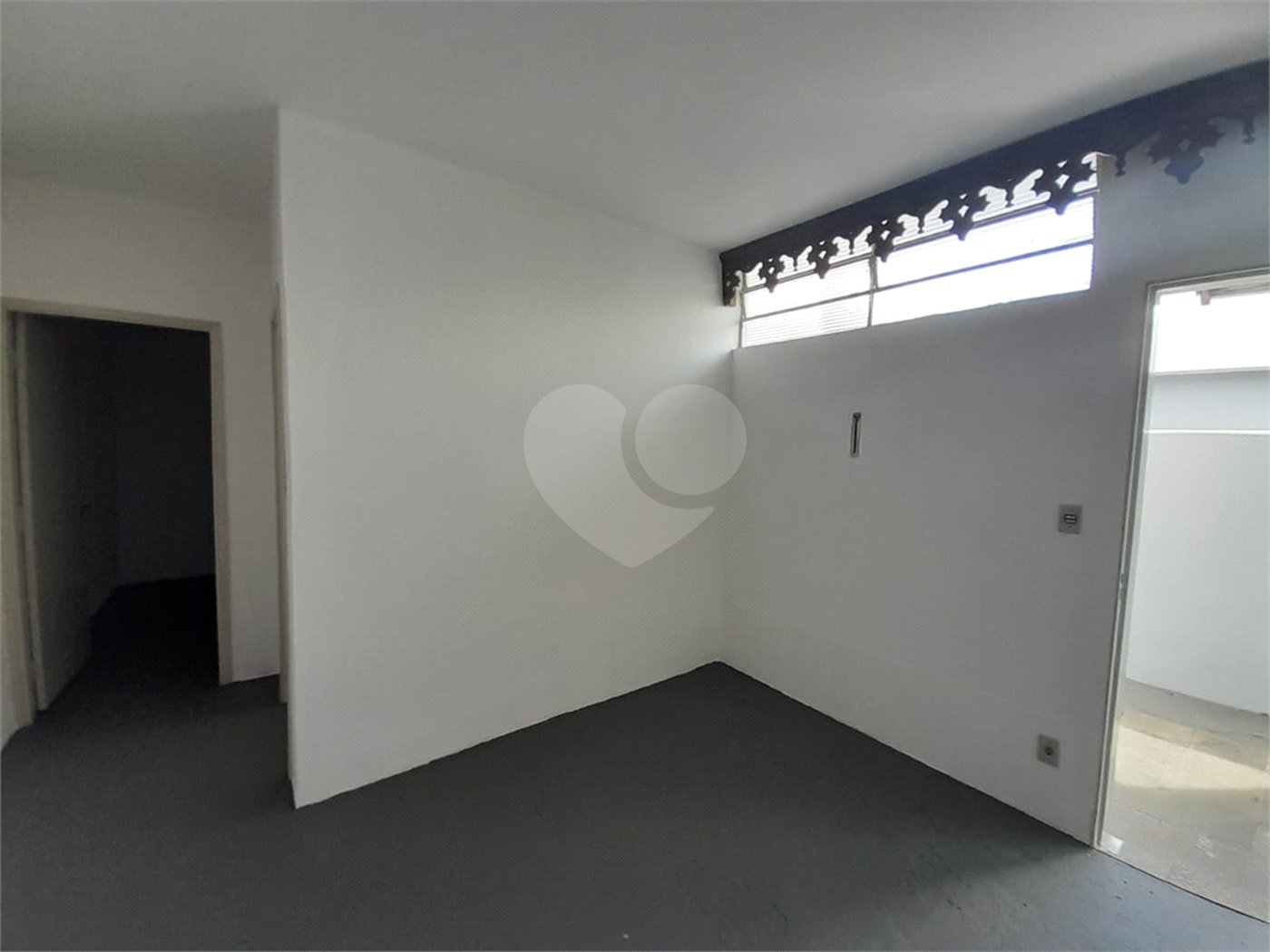 Casa Disponível para Venda ou Locação na Vila Nery – Ideal para Residência ou Comércio