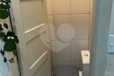Apto à venda na V.Mariana/Aclimação - 110m2 - 3 Quartos/2 Banheiros - 800 m. metrô Paraíso.