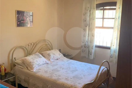Casa à venda em São Caetano do Sul, 3 quartos (1 suíte), 5 garagens
