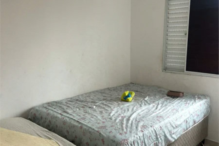 Casa à venda com 2 quartos no condomínio Recanto das Graças, Cotia - SP