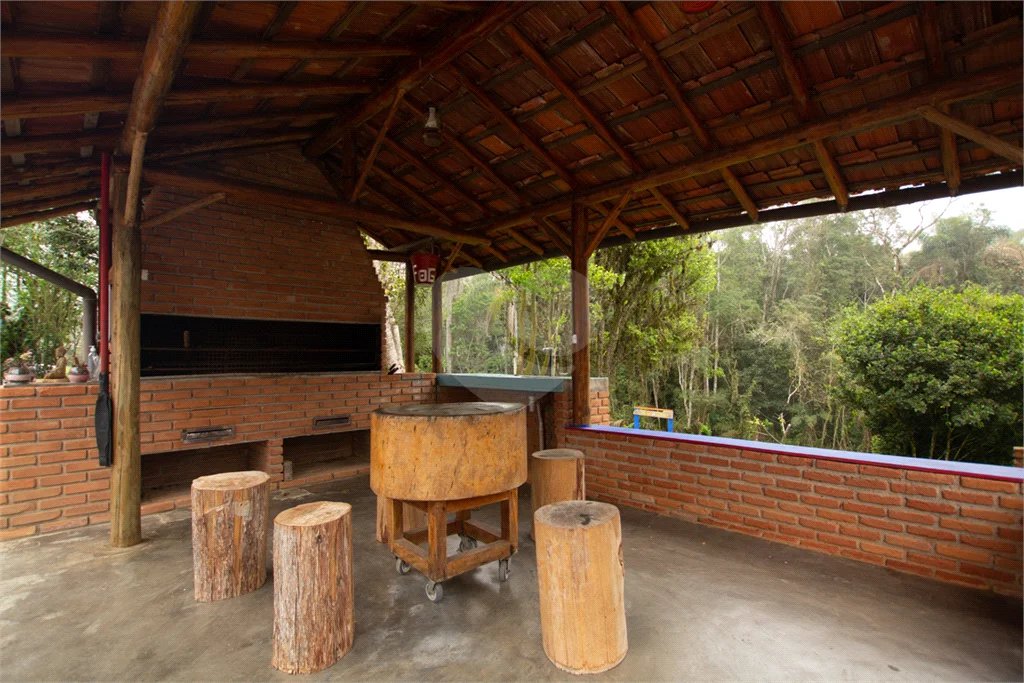 Sítio à venda com 8 quartos, sendo 4 suítes, em Taiaçupeba, Mogi das Cruzes, SP