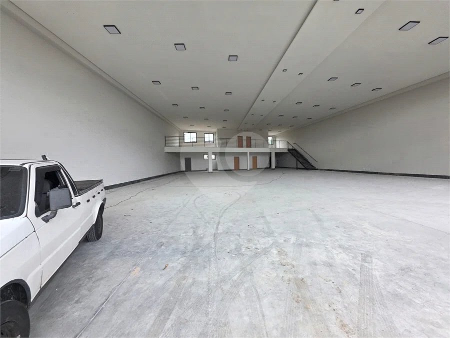Prédio Comercial para Locação no Jardim Santo Antônio em Valinhos/SP