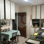Campo Belo: Elegante Apartamento de 113 m² com Suíte e 2 Vagas em Localização Privilegiada