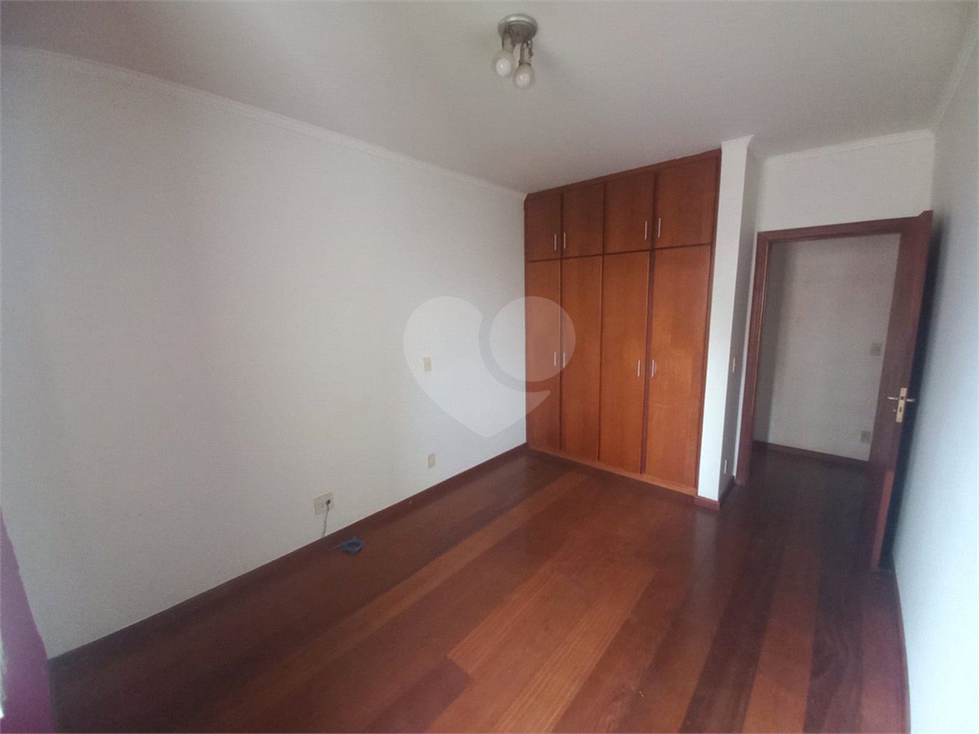 Apartamento para venda ou locação no Ed. Alexandre Previero