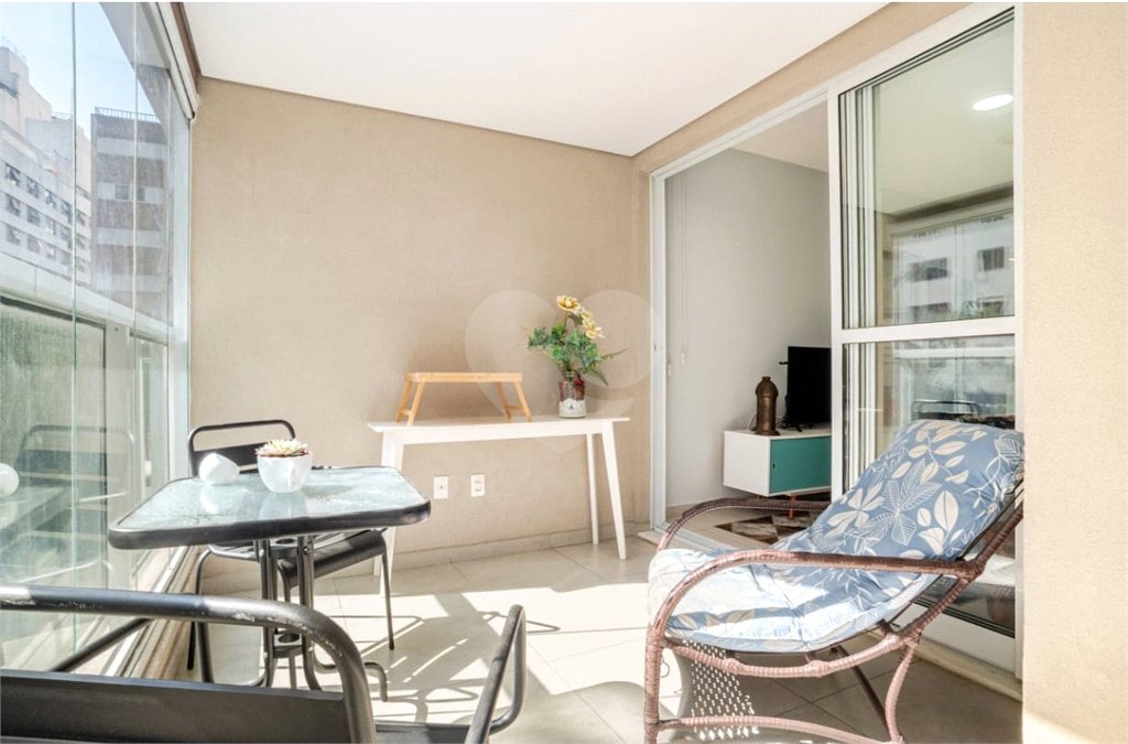 Pratico e moderno apartamento mobiliado de 45 m2 na Bela Vista