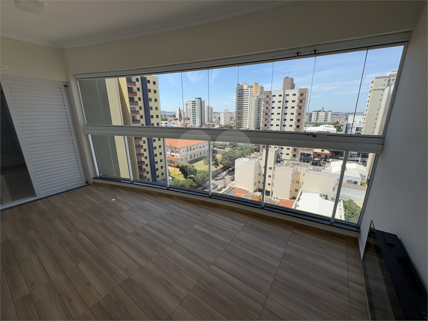 Cobertura de Alto Padrão no Centro de São Carlos – Sofisticação, Espaço e Conforto!