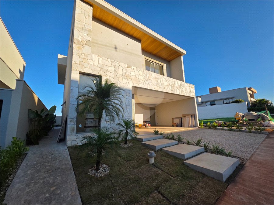 Casa sobrado 3 suítes com piscina Parque Faber IV