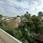 Casa à venda com 3 quartos, sendo 1 suíte, no condomínio Vila Arnoni, São Paulo - SP
