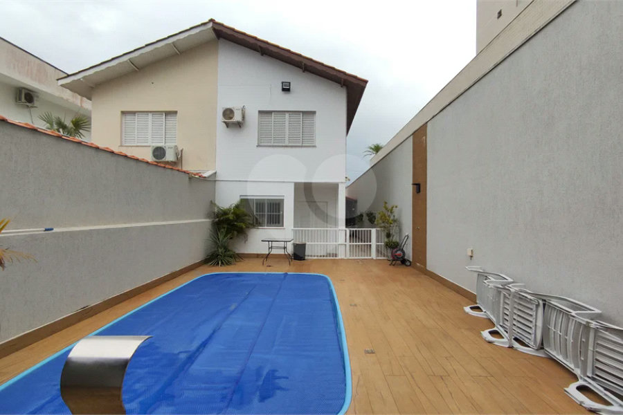 Casa à venda com 2 quartos, sendo 1 suíte, em São Lourenço, Bertioga, SP