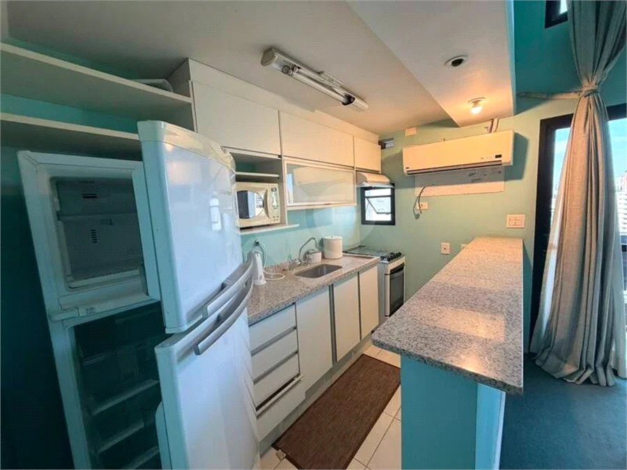 Apartamento com 1 dormitório com 1 vaga de garagem