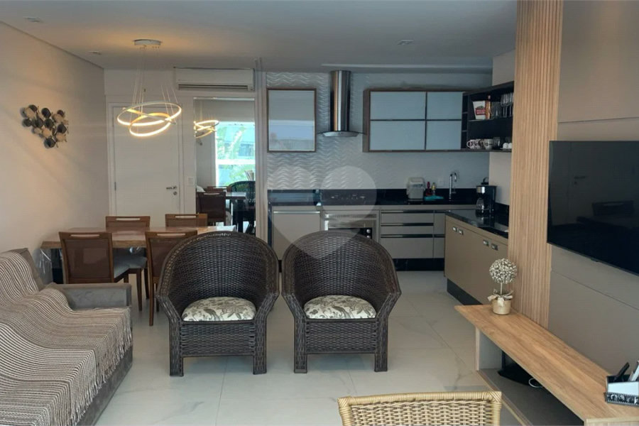 Apartamento à venda com 3 quartos, sendo 1 suíte,  em Riviera de São Lourenço, Bertioga, SP