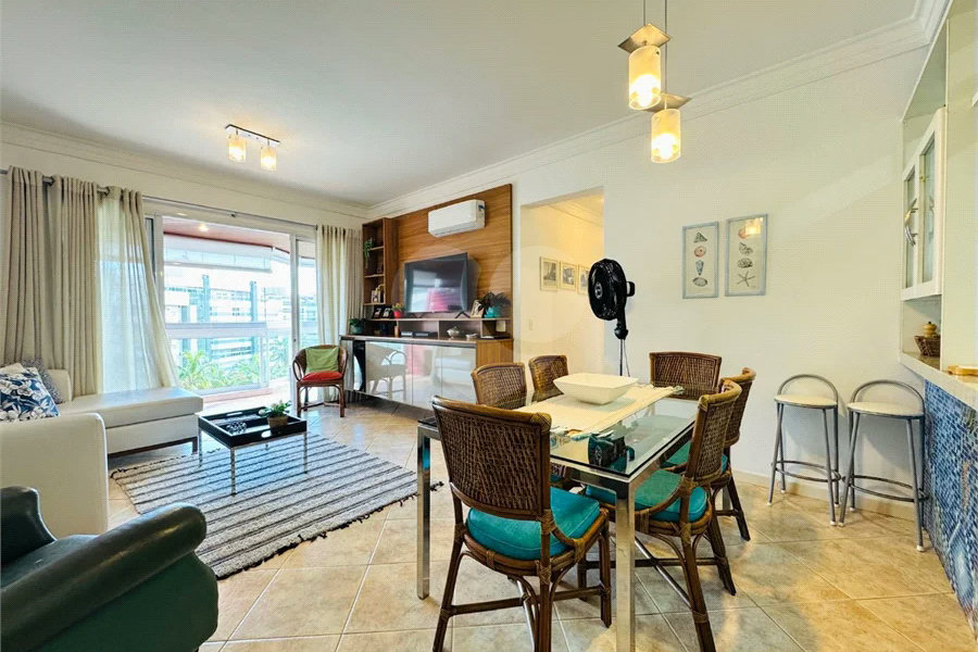 Apartamento à venda com 3 quartos, sendo 1 suíte,  em Riviera de São Lourenço, Bertioga, SP