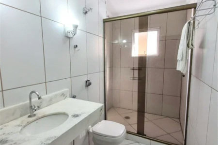 Sobrado à venda com 3 quartos, sendo 1 suíte,  em Jardim Ester Yolanda, São Paulo, SP