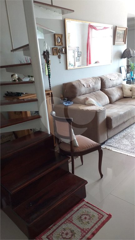 COBERTURA A VENDA NO BAIRRO JARDIM DAS INDUSTRIAS COM 3 DORMITORIOS, 2 SUITES, 2 VAGAS, 214M², SJC