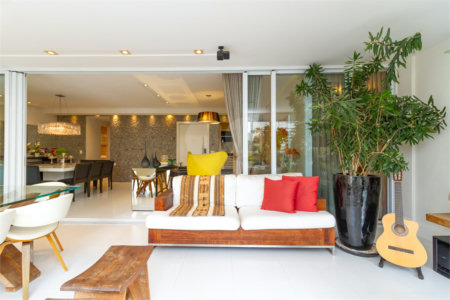 Apartamento de Alto Padrão no Campo Belo para venda com porteira fechada, com 4 dormitórios suítes e 4 vagas com lazer de club.