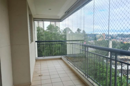 Apartamento com 90 metros no Jardim Ester