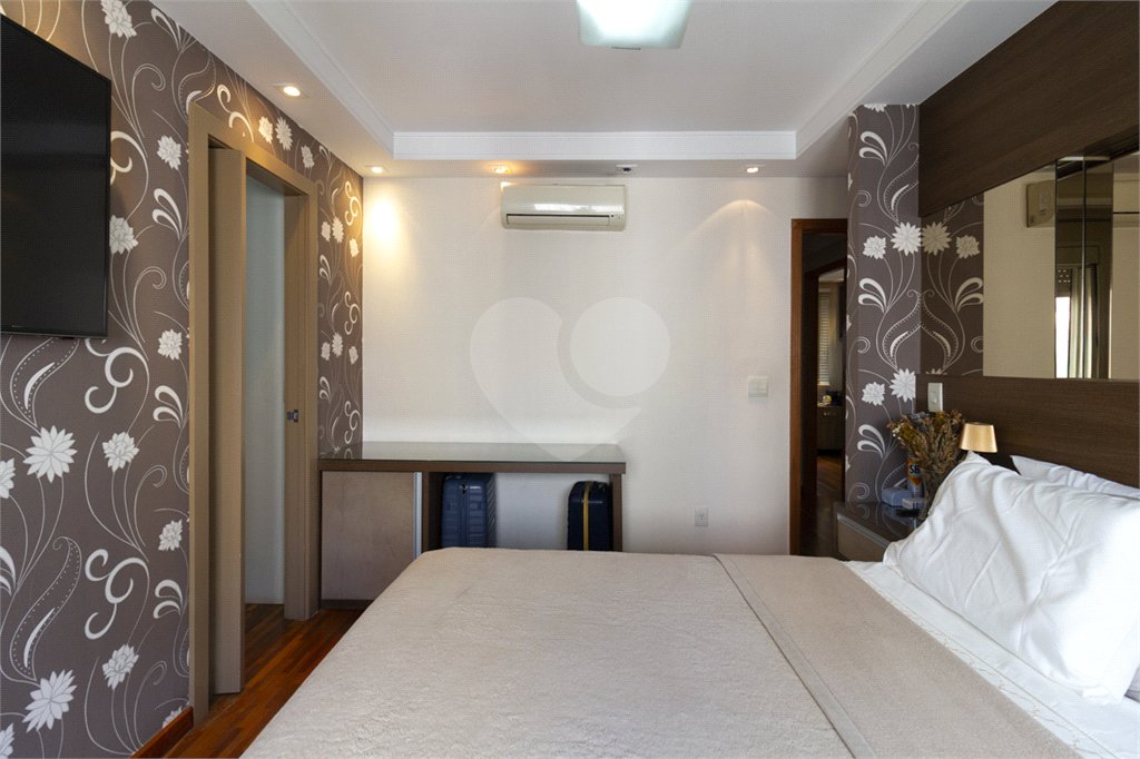 Apartamento para venda no Alto da Moóca, com 178 m², 3 suítes, 3 vagas.