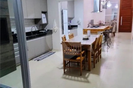 Casa no Condomínio Faixa Azul