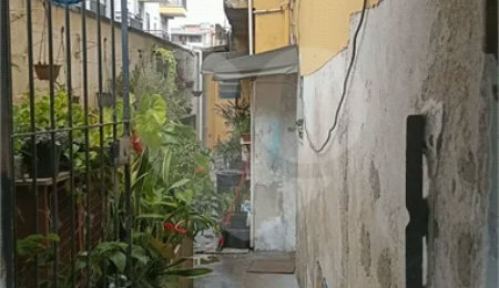 IMÓVEL COM SOBRADO + OUTRA CASA NO TERRENO, ÓTIMA PARA RENDA OU FAMÍLIA GRANDE