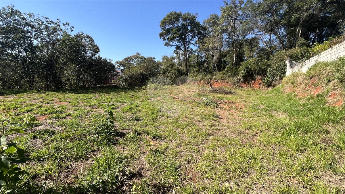 Terreno a Venda com 1000m2 no Jd Estancia Brasil em Atibaia