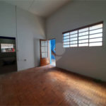 Casa Comercial no Centro.