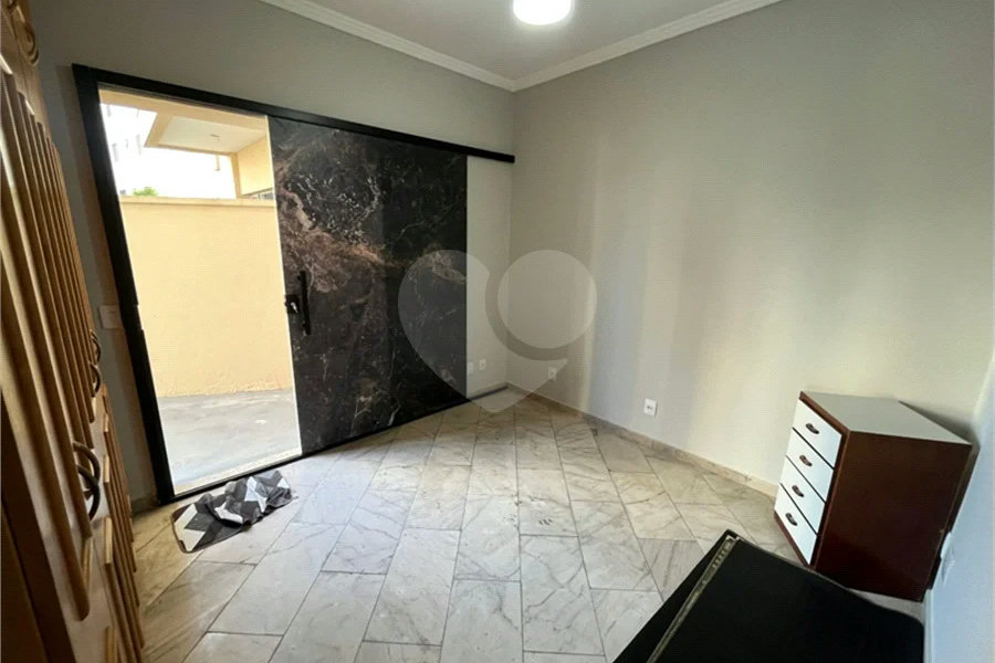 Apartamento Garden com 195 m² de Área Útil, 3 Dormitórios e 2 Vagas