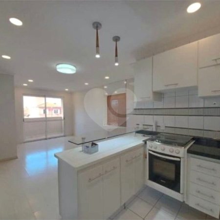 Apartamento no Edifício Torres di Itália.