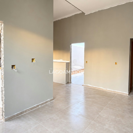 Casa à venda com 3 quartos, sendo 1 suíte, em Bela Vista da Lagoa, Três Lagoas - MS