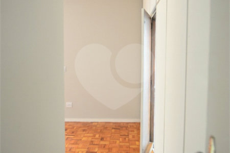Casa térrea em Araraquara/SP.