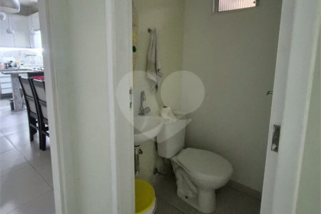 Casa de vila com 3 dormitórios sendo 2 suítes em Santana