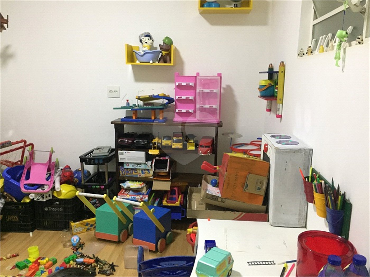 Maravilhosa casa ampla e térrea na região do Estância Suiça