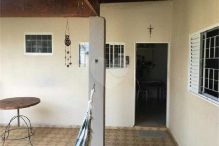 Casa com piscina
