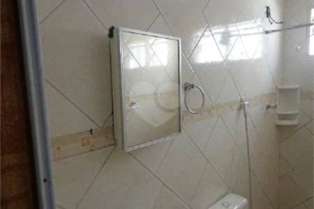 Casa Térrea com 2 dormitórios.