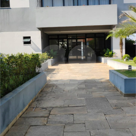 Vende-se apartamento na Vila Mascote