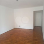Apartamento no Paraiso, com 2 dormitórios, 02 banheiros, sala estar e jantar,