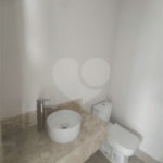 Casa exclusiva em Atibaia de alto padrão com 3 suítes, piscina, espaço gourmet, condomínio fechado, aceita financiamento