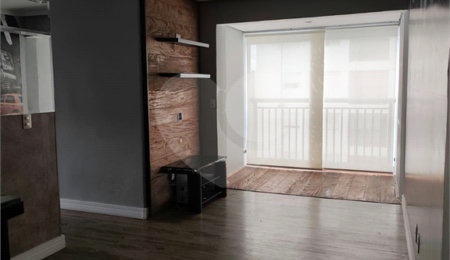 Apartamento à venda com 3 quartos, sendo 1 suíte,  em Brás, São Paulo, SP